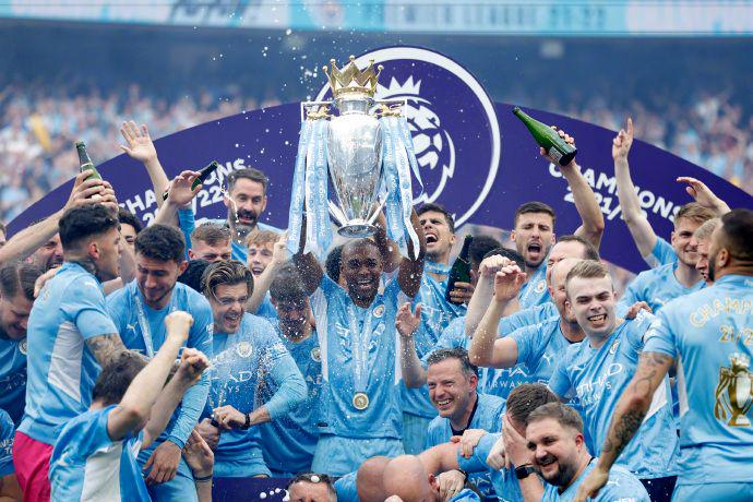 阿坎吉：在学校时发现自己擅长数学；想拥有泽林斯基的技术（阿坎吉：上学时察觉数学天赋，最想具备泽林斯基的技术）