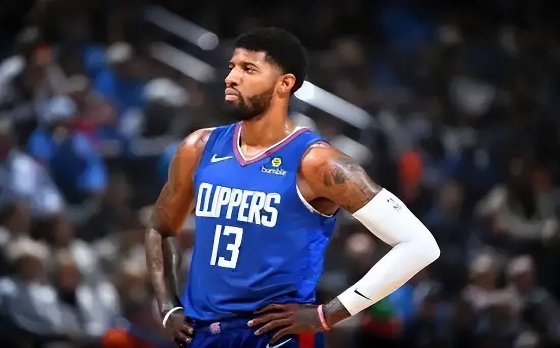 爱德华兹44分创赛季得分新高，单节19分+准绝平拯救球队（爱德华兹轰44分刷新赛季新高，单节19分+准绝平力挽狂澜）