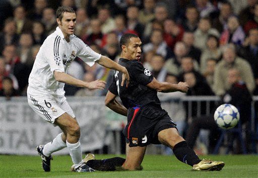 国乒主力连轴转战四城，赛程密集伤病频发压力倍增（国乒主力四城连战，密集赛程致伤病频仍压力陡增）