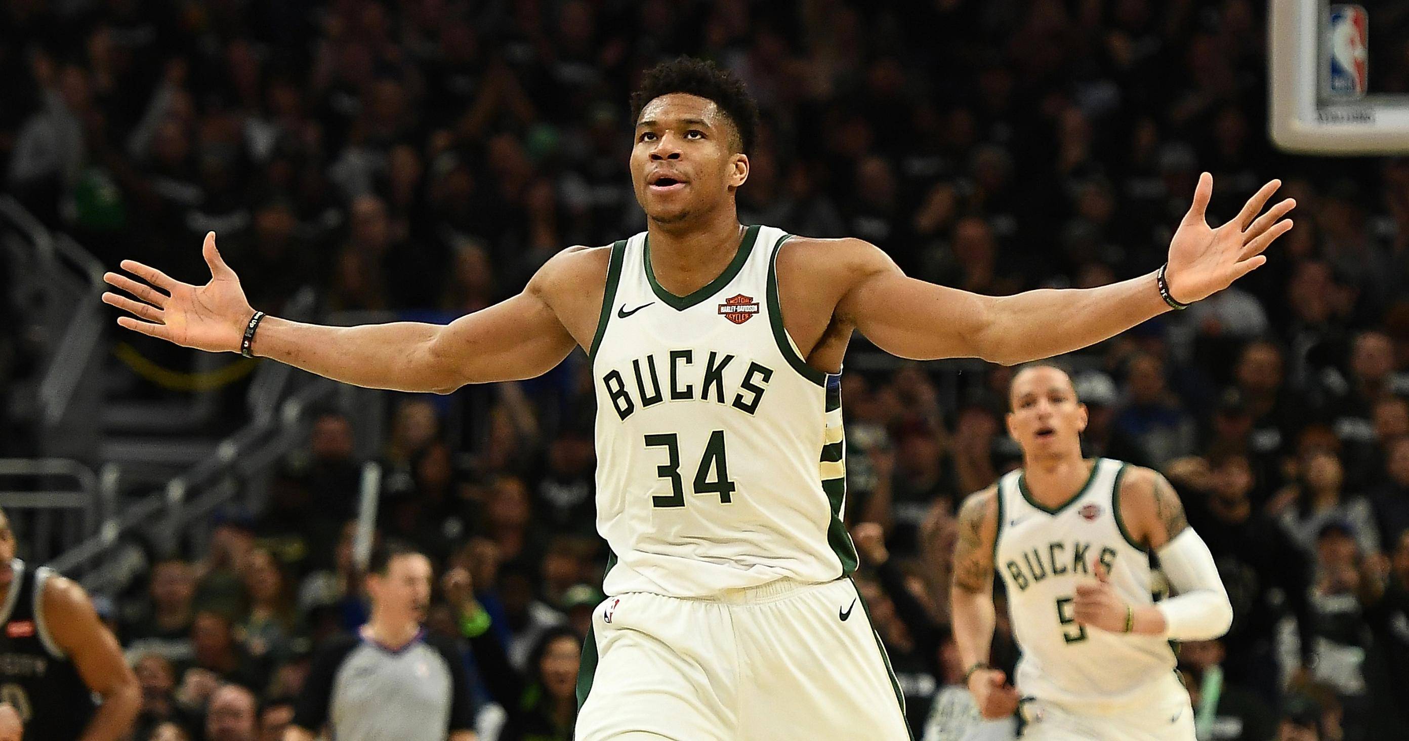 三国、AI、特朗普！史上“最硬核”世界杯，三大看点狂飙（三国对决、AI助阵、特朗普登场：这届“硬核”世界杯三大亮点全速飙升）