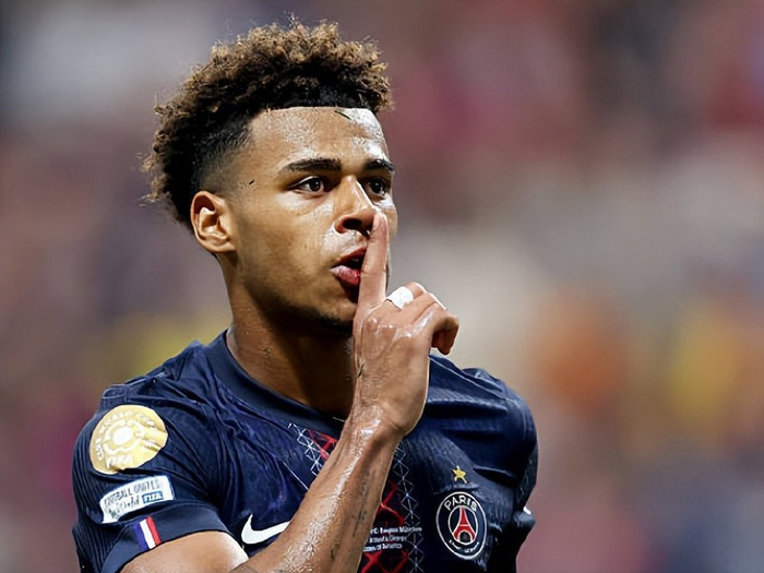 普利希奇平均64分钟进1球，五大联赛进球5+球员中仅次于凯恩（普利希奇每64分钟打入一球，五大联赛5球以上球员中效率仅次凯恩）