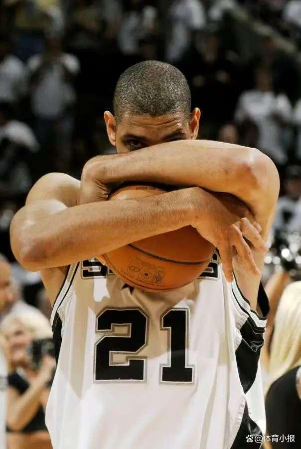 萨巴蒂尼：我曾经买来一些醉汉，但他们踢出了精彩的足球（萨巴蒂尼坦言：曾签下几名醉汉，却踢出精彩足球）