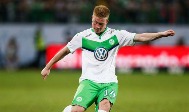 巴萨官方回顾诺坎普翻新前最后一场：12人仍在队内，7人首发（巴萨官方重温诺坎普翻修前最后一战：阵中仍有12人，7人当时首发）