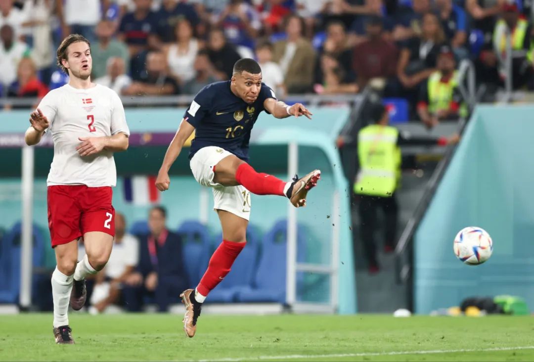 胡明轩：全运会膝盖有反应 可能是劳损 做动作慢半拍不敢用全部力（胡明轩：全运会膝盖不适或劳损，动作慢半拍不敢全力以赴）