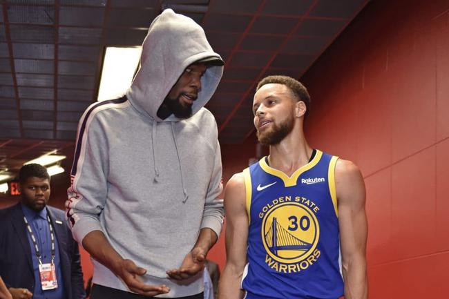 TA：那不勒斯满意霍伊伦的表现，他弥补了卢卡库伤缺的影响（TA：那不勒斯认可霍伊伦的发挥，他已有效填补卢卡库伤停留下的空缺）