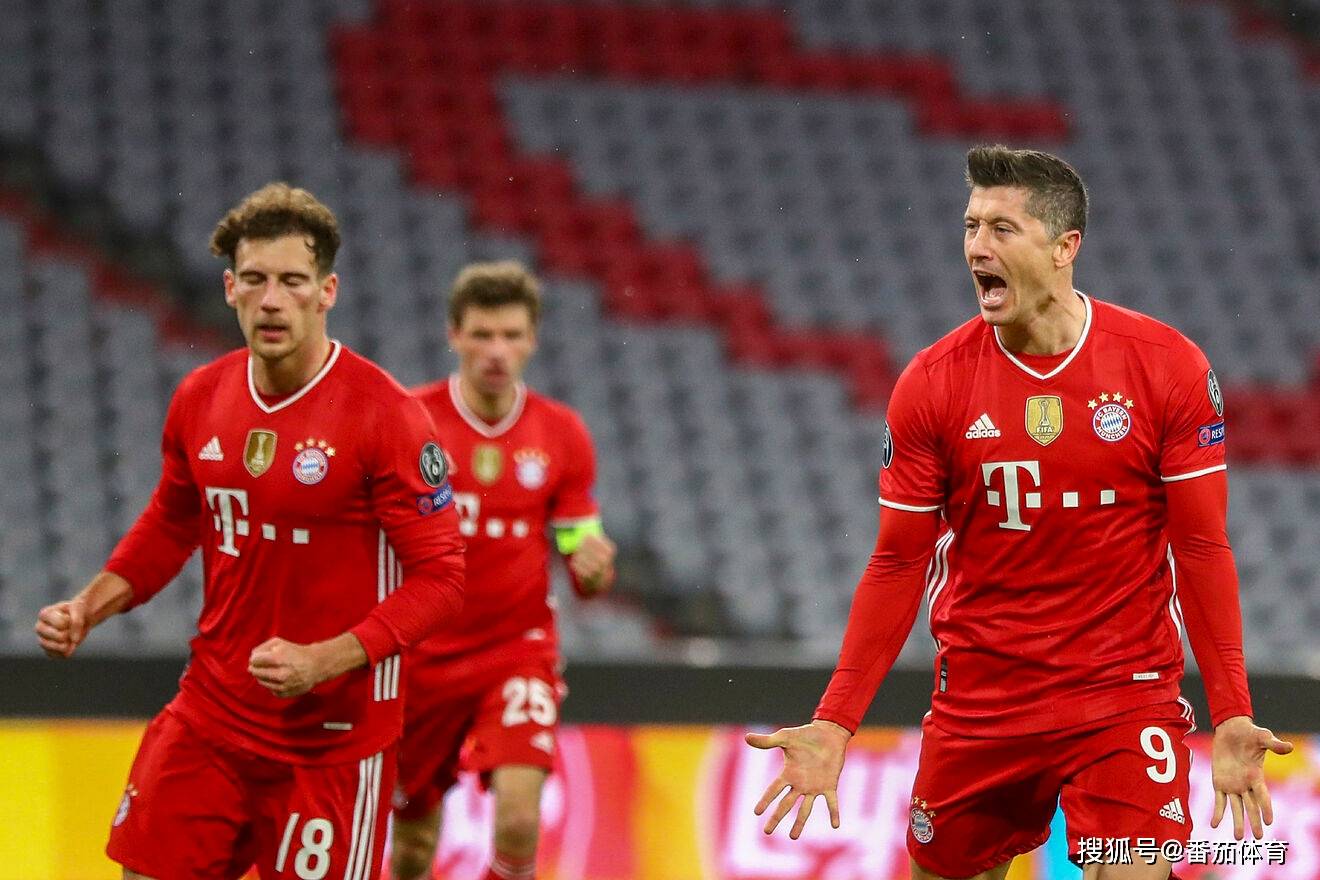 范戴克：与远藤航聊了世界杯分组，日本优秀球员众多极具实力（范戴克：和远藤航聊到世界杯分组，日本好手云集战力强劲）