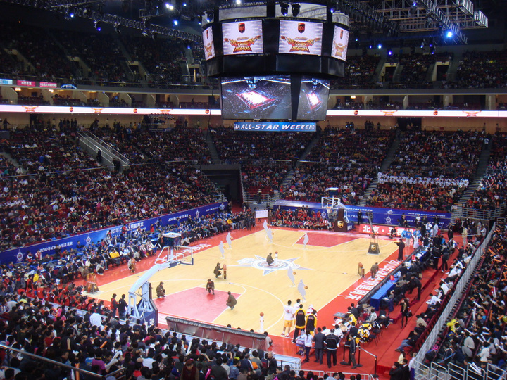 19投硬砸40分！广东迎来“加强版杜润旺”，这可是杜锋的锋线答案（19投轰下40分！广东迎来“进化版杜润旺”，或成杜锋锋线最优解）