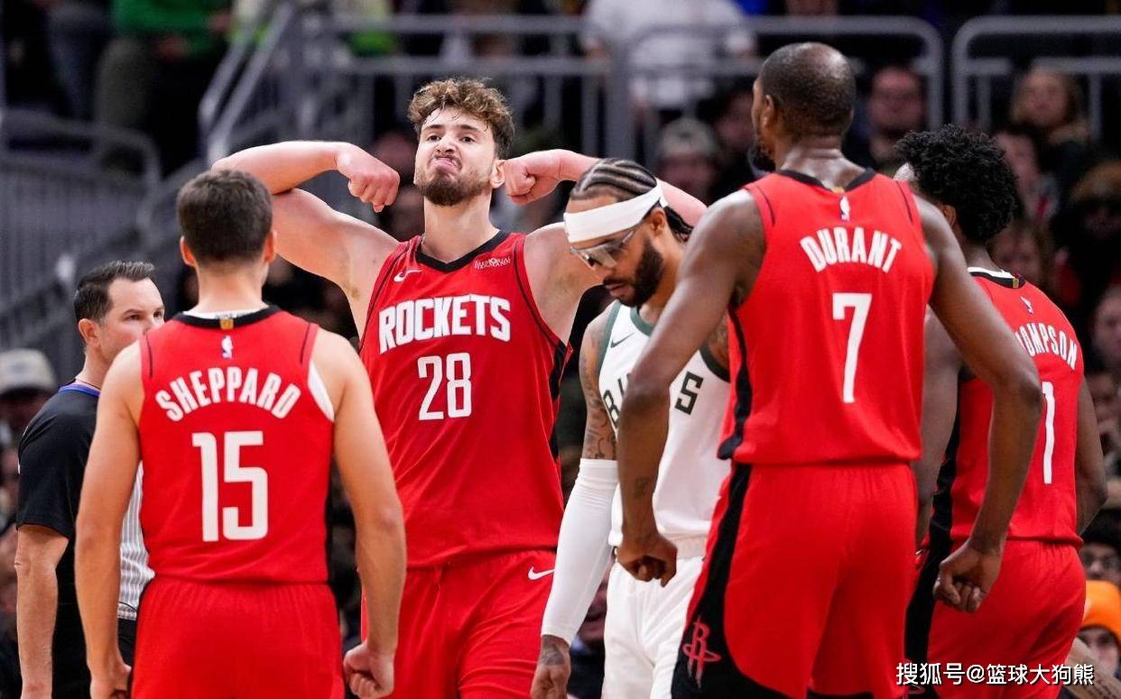 卡恩：阿隆索的体系足球需要特定球员，他的理念不适合皇马（卡恩：阿隆索的战术需特定人选，其理念与皇马不合拍）