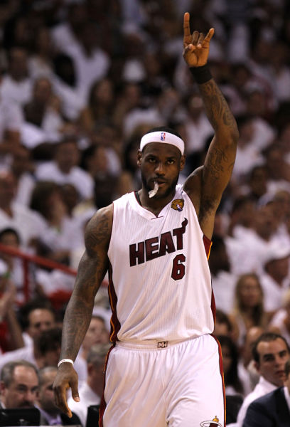 米体：莫拉塔妻子被发现已不再佩戴婚戒，二人感情陷入危机（米体称：莫拉塔妻子被拍未戴婚戒，两人关系疑现危机）