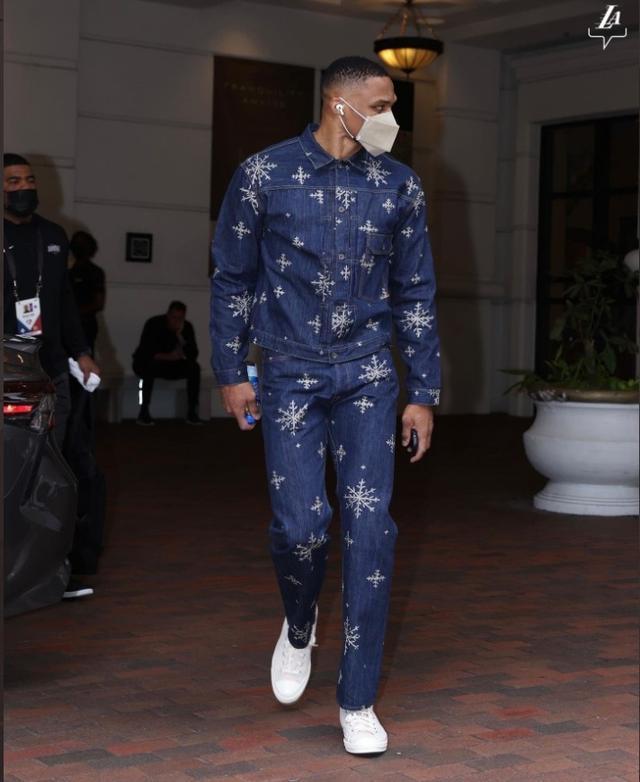 鲁媒：限制投入更需加快造血，中国职业足球生存困境并未解决（鲁媒：限投之外更应加快自我造血，中国职业足球的生存困局仍未化解）