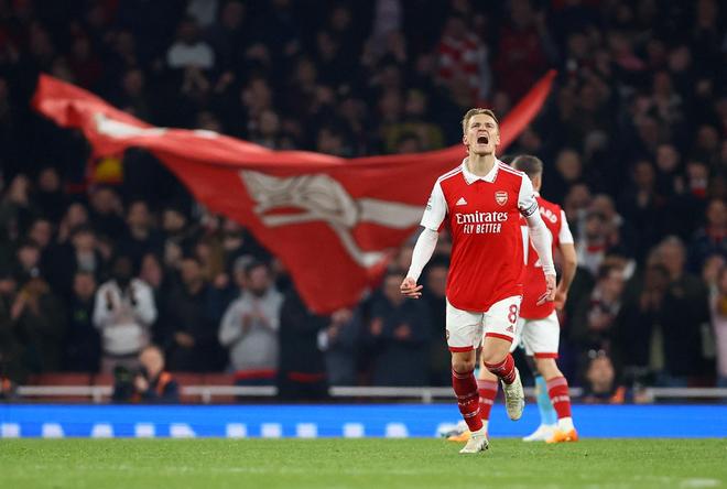 国王杯半场：费尔明造险，CD瓜达拉哈拉暂0-0巴塞罗那（国王杯半场战报：费尔明制造威胁，CD瓜达拉哈拉与巴塞罗那暂0-0互交白卷）