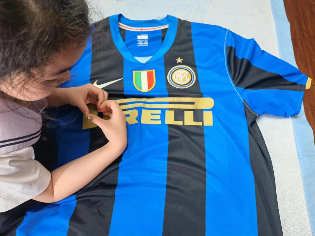 懂球帝12周年120大瞬间决赛：梅西捧大力神杯PK武磊绝平巴萨（懂球帝12周年120大瞬间总决赛：梅西捧大力神杯对决武磊读秒绝平巴萨）