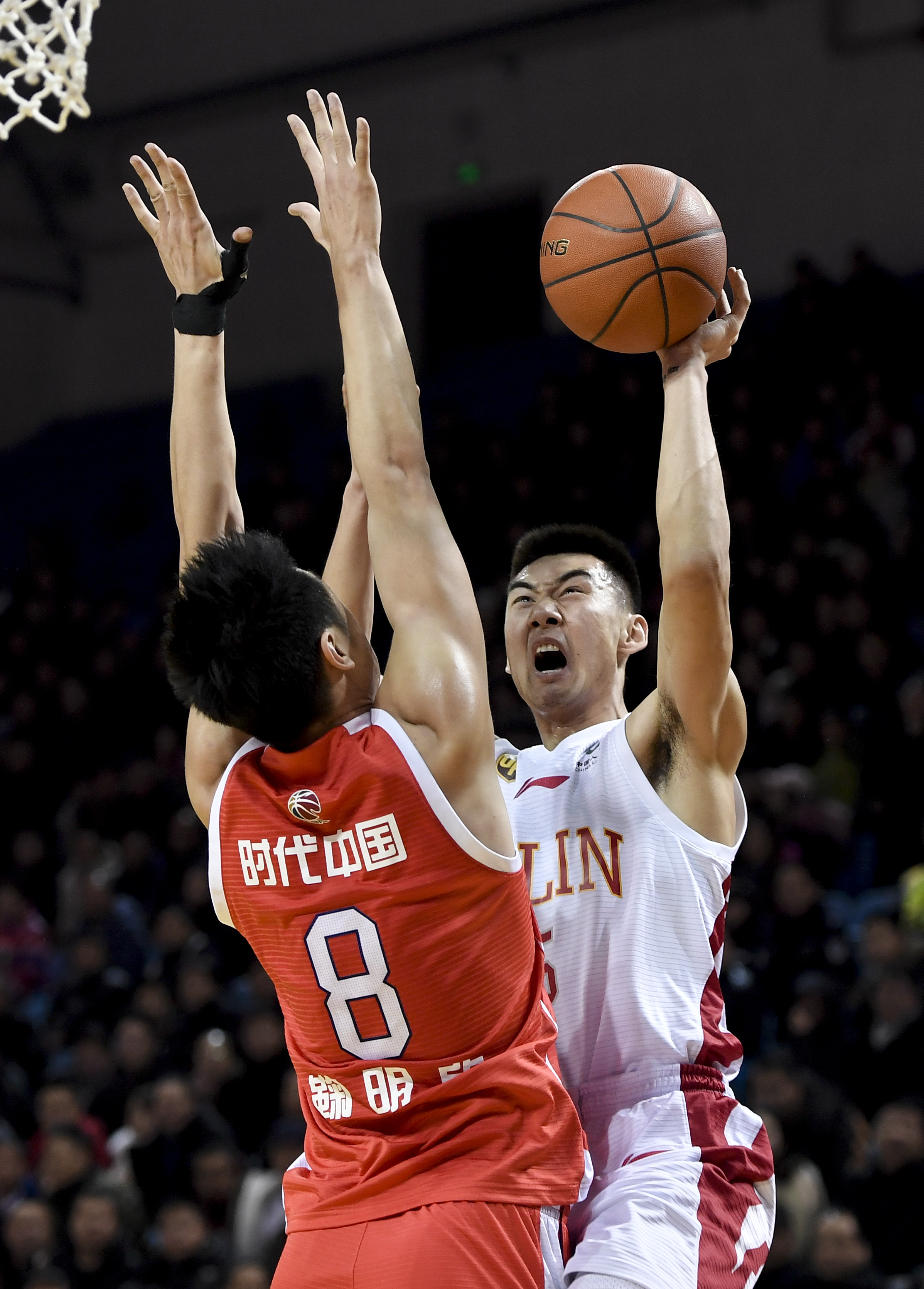 豪横，巴媒：弗拉门戈为前往秘鲁参加解放者杯决赛包了5架飞机（巴媒：弗拉门戈为赴秘鲁征战解放者杯决赛包下5架飞机）